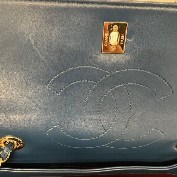 Chanel Navy Quilted Lambskin Medium Trendy Top Handle Bag - Picture 12 of 13